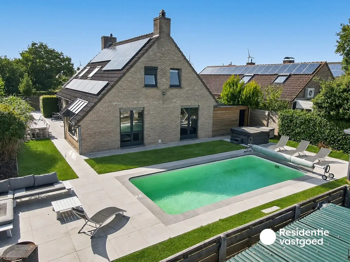 Rustig gelegen villa met verwarmd zwembad en ruime tuin foto 35