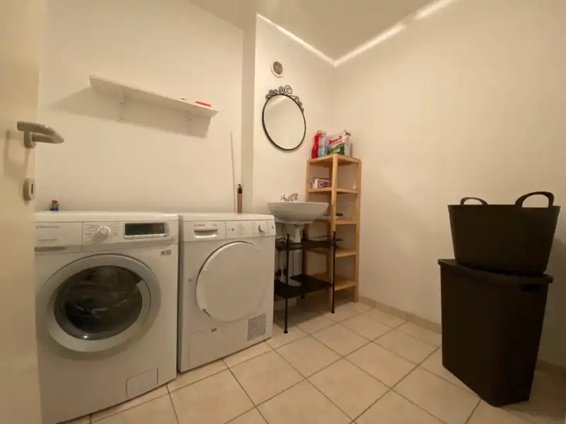 Ruim duplexappartement met 3 slaapkamers foto 5