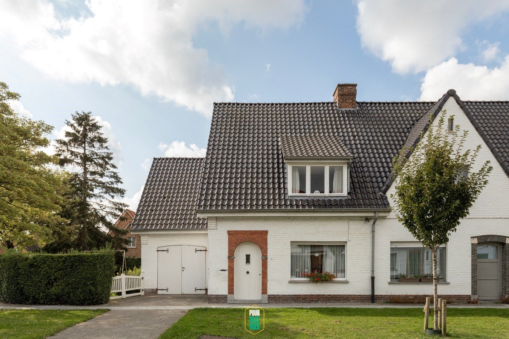 Hoofdfoto van de publicatie: CHARMANTE WONING MET ZONNIGE TUIN IN RUSTIGE STRAAT BIJ DAMSE VAART