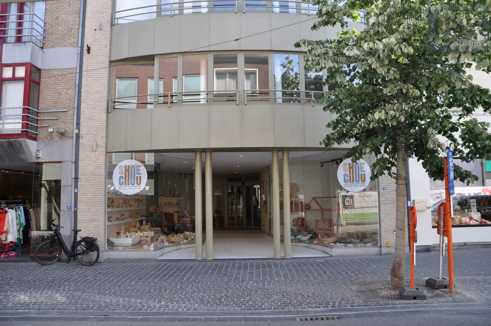 PRACHTIG EN RUIM APPARTEMENT MET 2 SLPK  IN HET CENTRUM VAN BILZEN foto 16