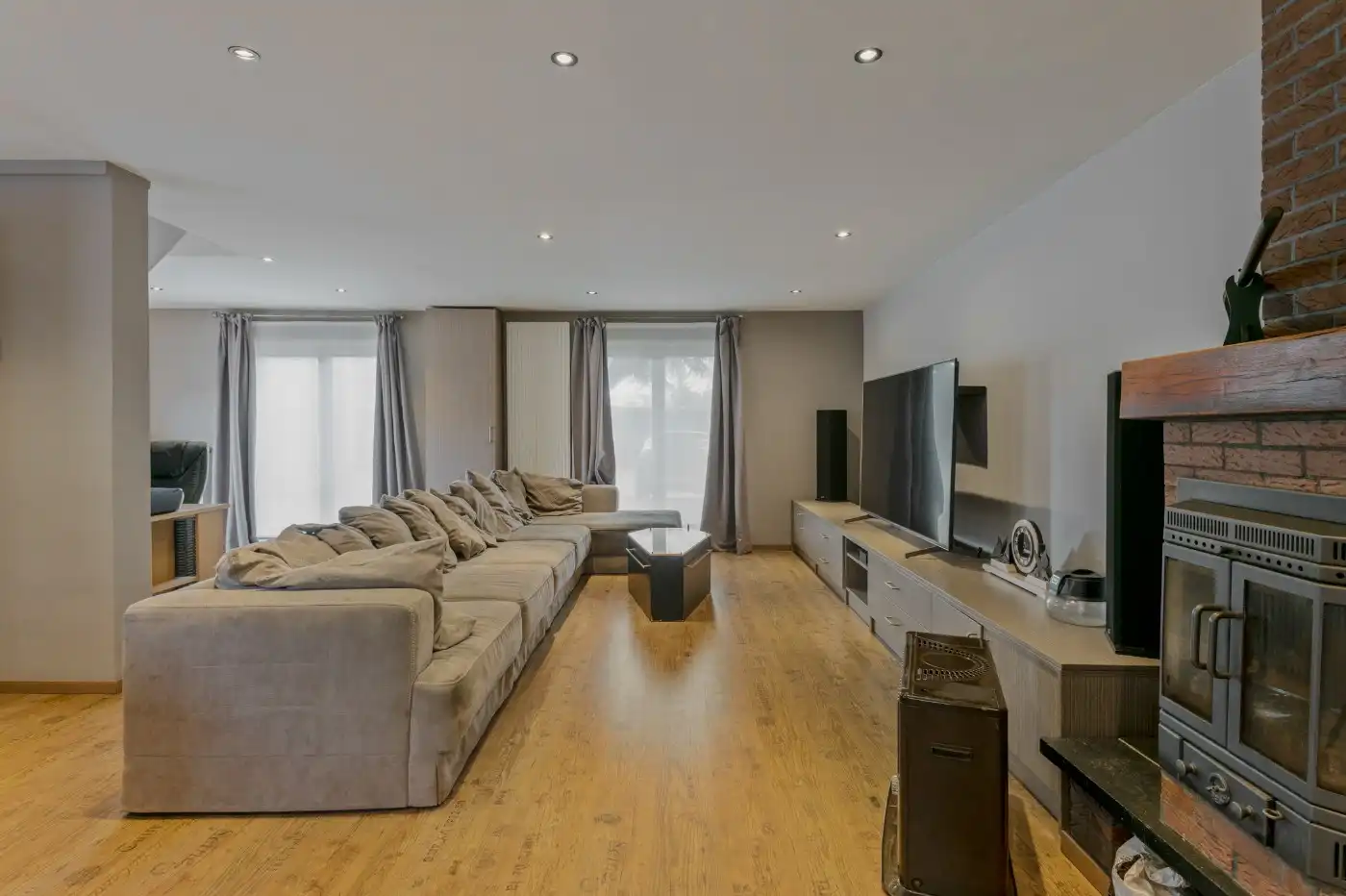 Instapklare woning met 3 slpk., tuin en magazijn te Nijlen foto 3
