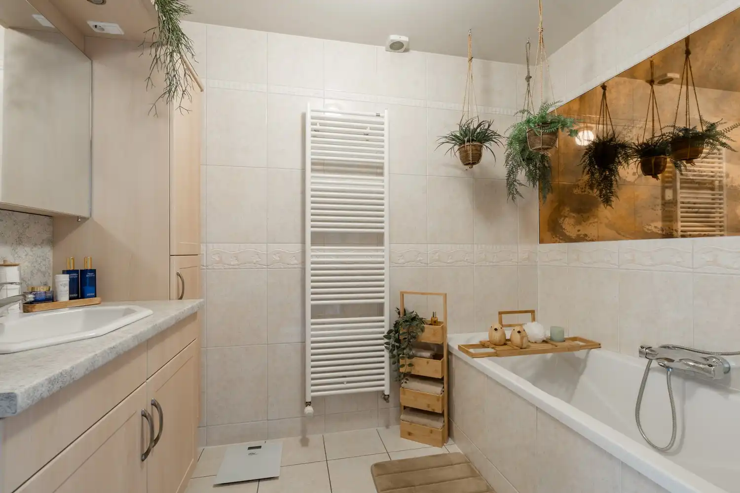 Zeer ruim appartement/stadswoning pal in het centrum van Pelt foto 28