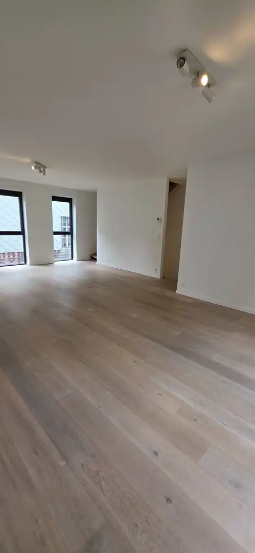 Ruime stadswoning met 3 slaapkamers, privétuin en ondergrondse staanplaats in Antwerpen foto 18