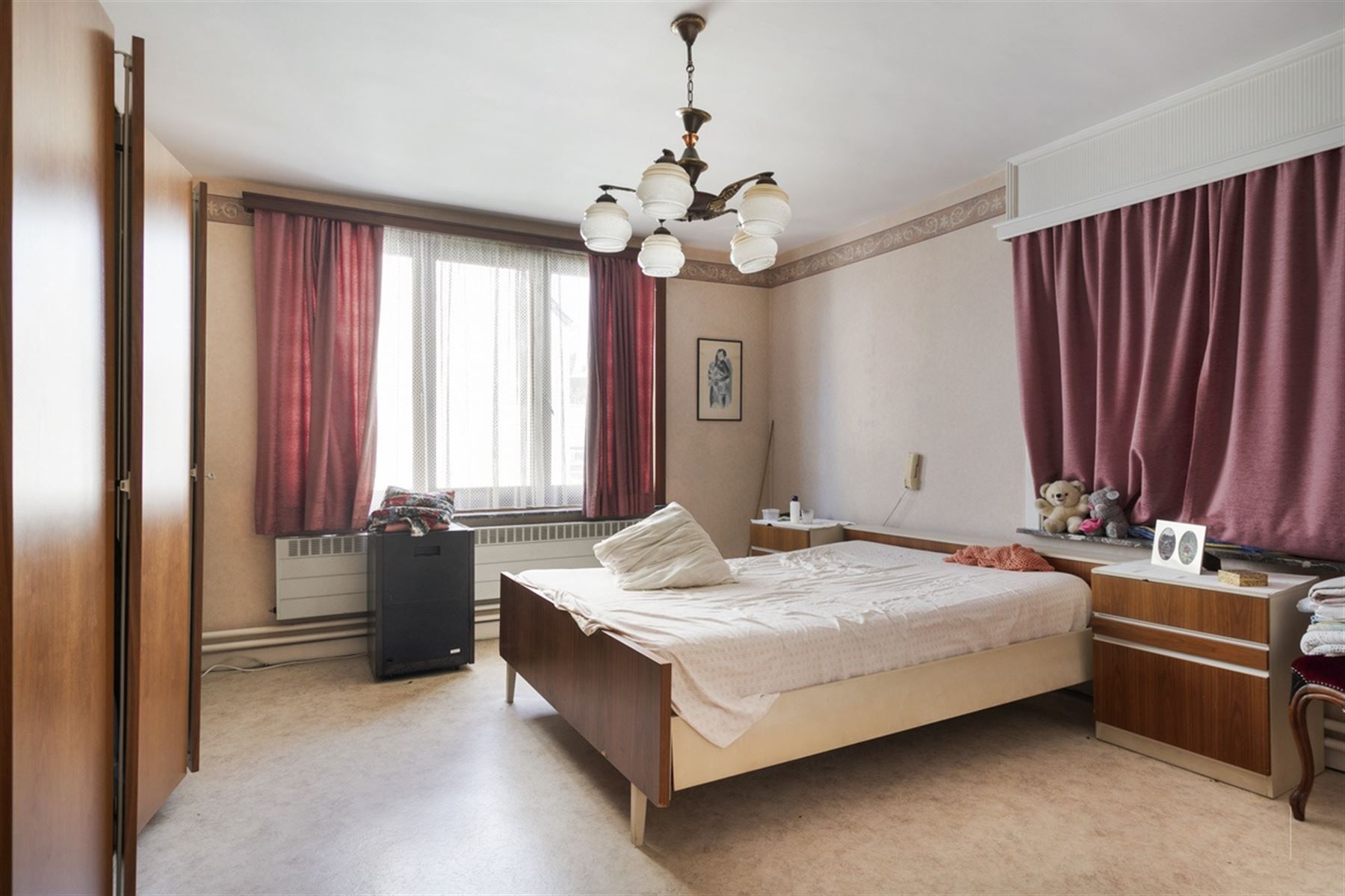 Te renoveren woning met 4 slaapkamers op groot perceel foto 14