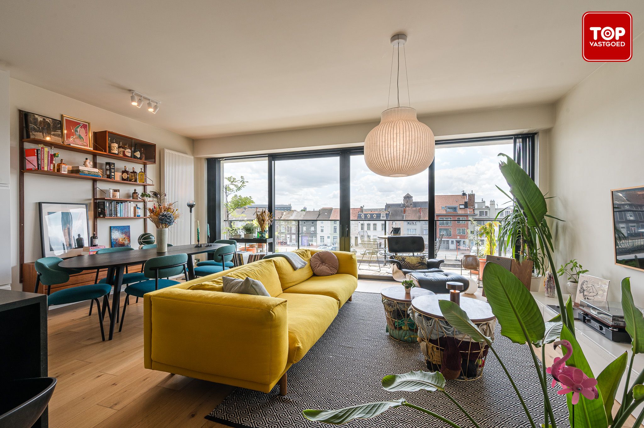 Modern en energiezuinig appartement met zicht op het water en zicht op de binnentuin foto 12