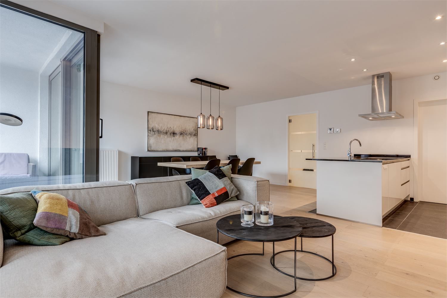 Prachtig appartement met 2 slpkrs en garagebox foto {{pictureIndex}}