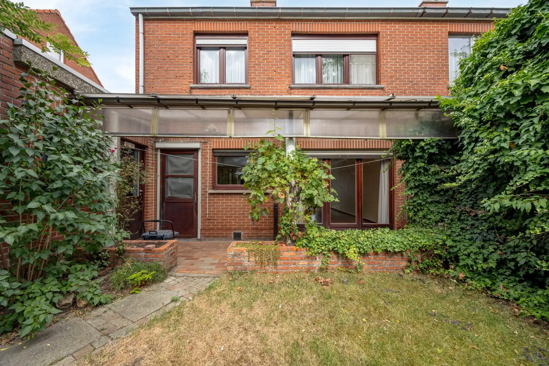Uitstekend gelegen renovatiewoning nabij de dorpskern foto 14
