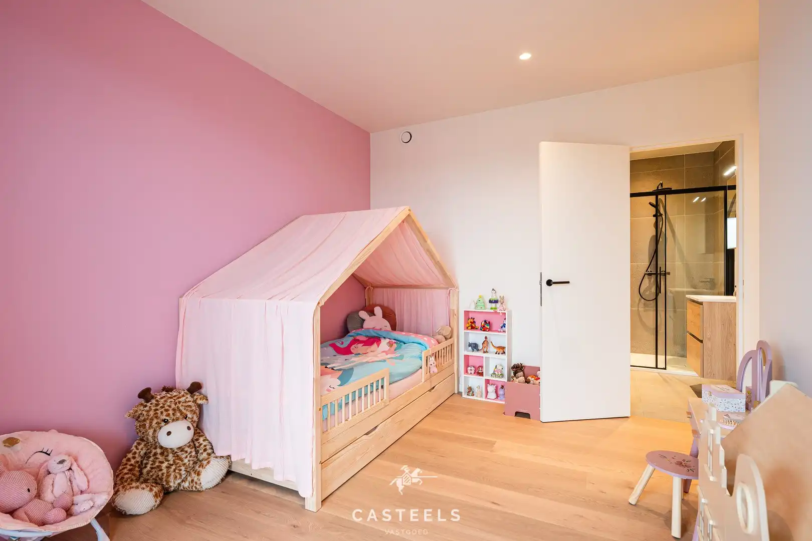 Unieke kans: Exclusief penthouse ONDER REGISTRATIERECHTEN! foto 18