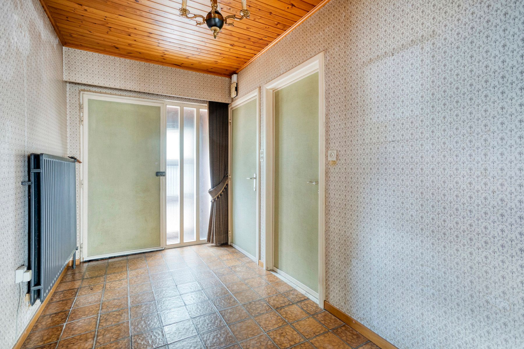 Te renoveren woning met 3 slaapkamers en tuin. foto 5