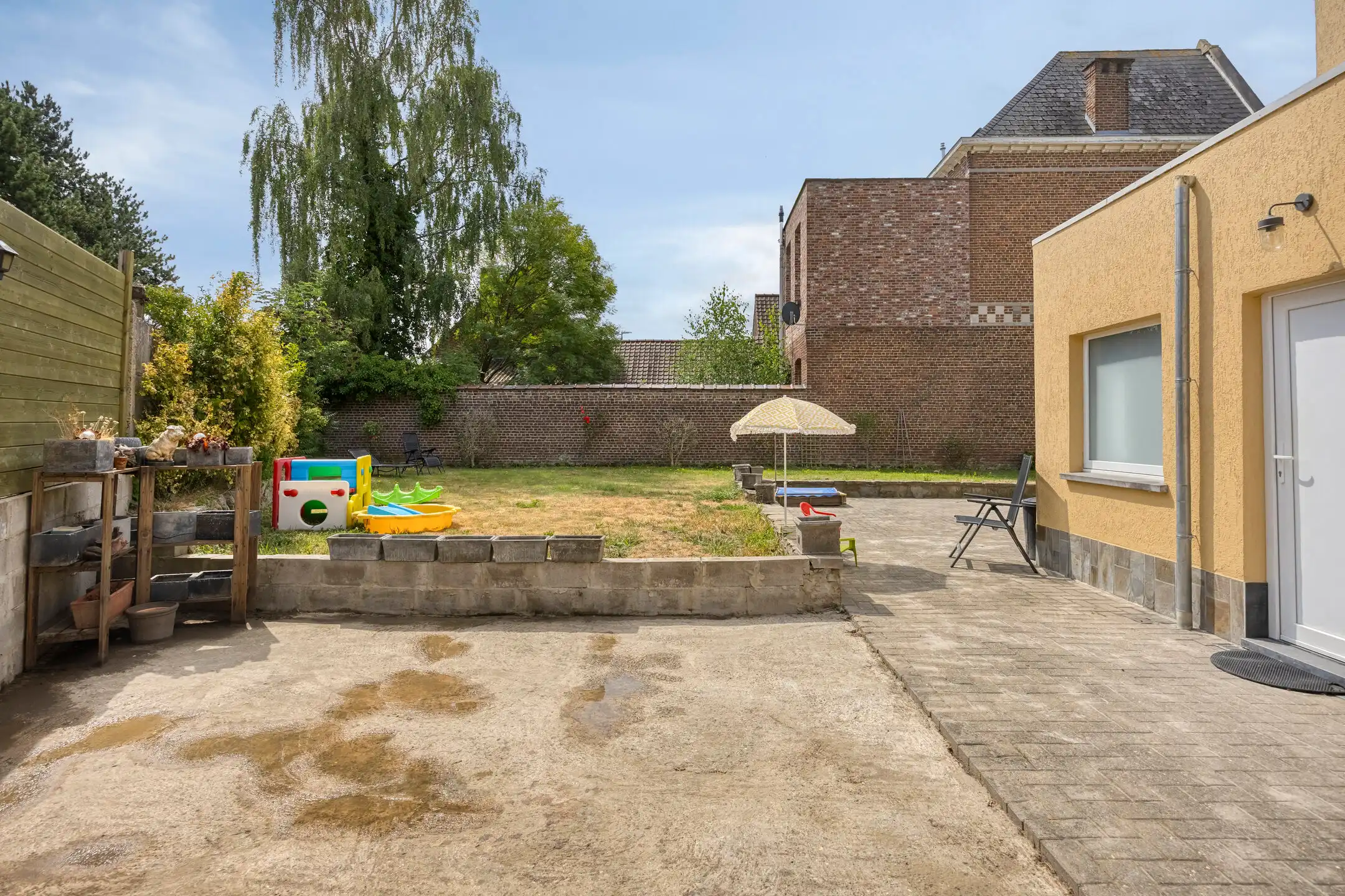 Instapklare woning met 4 slaapkamers, tuin & garage te Bost foto 19