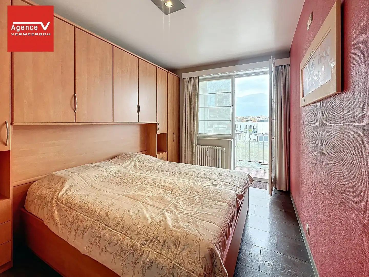 Lichtrijk en centraal gelegen 2-slkr appartement met lateraal parkzicht!  foto 17