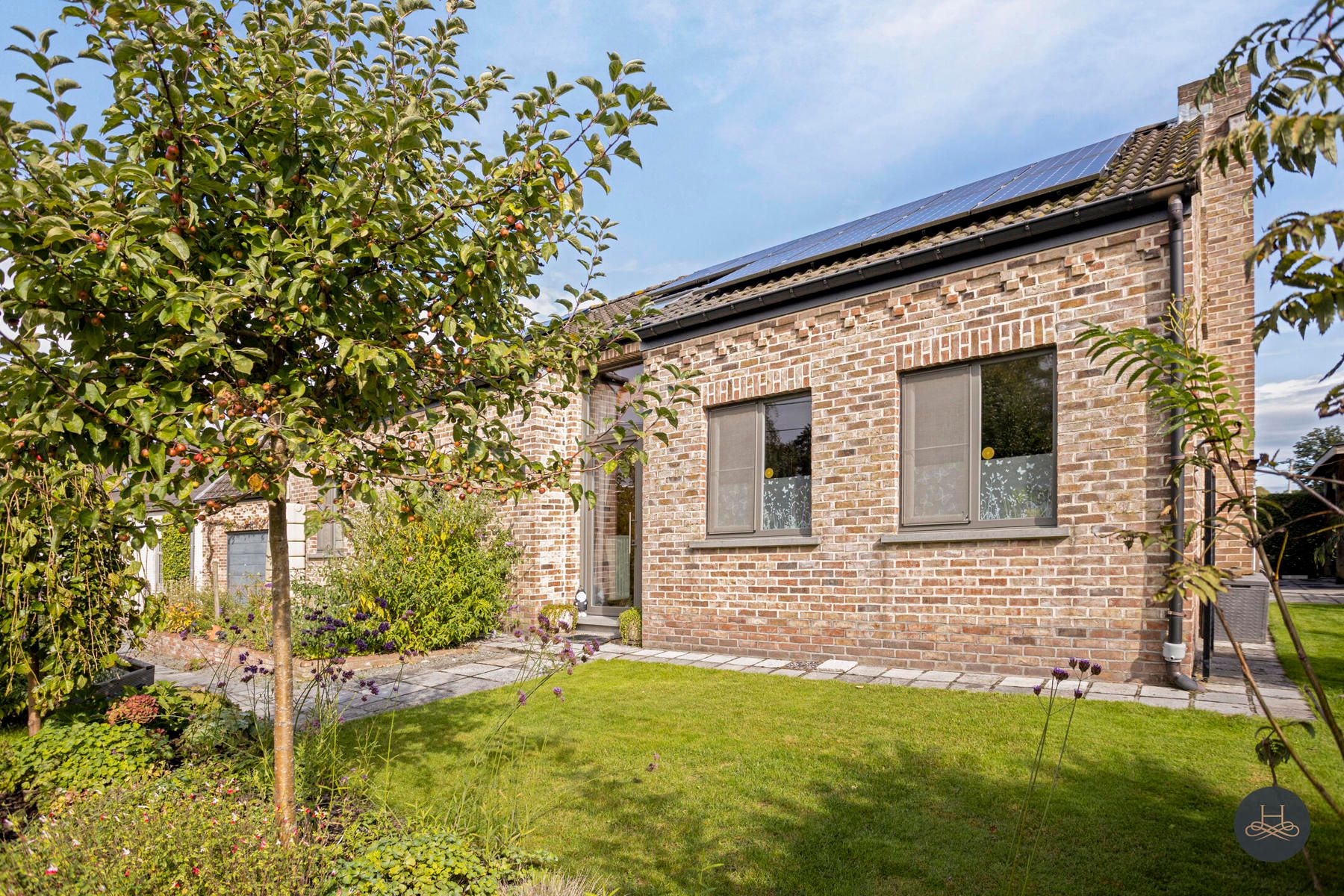 Karaktervolle, energiezuinige woning in rustig straatje foto 3