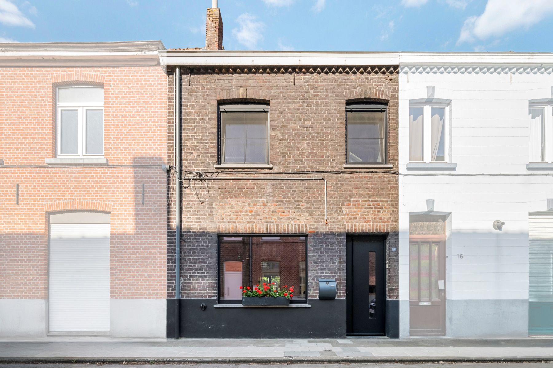 Smaakvol gerenoveerde woning in het hart van Assebroek foto 16
