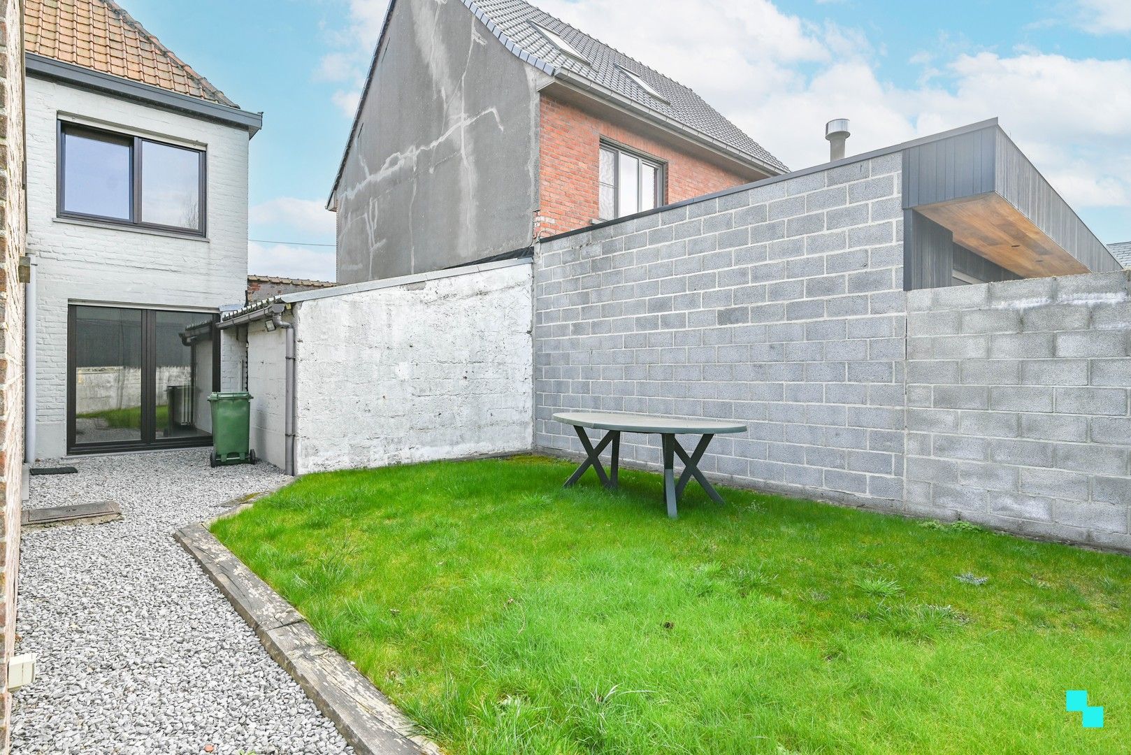 Te renoveren halfopen bebouwing in Zulte foto 19