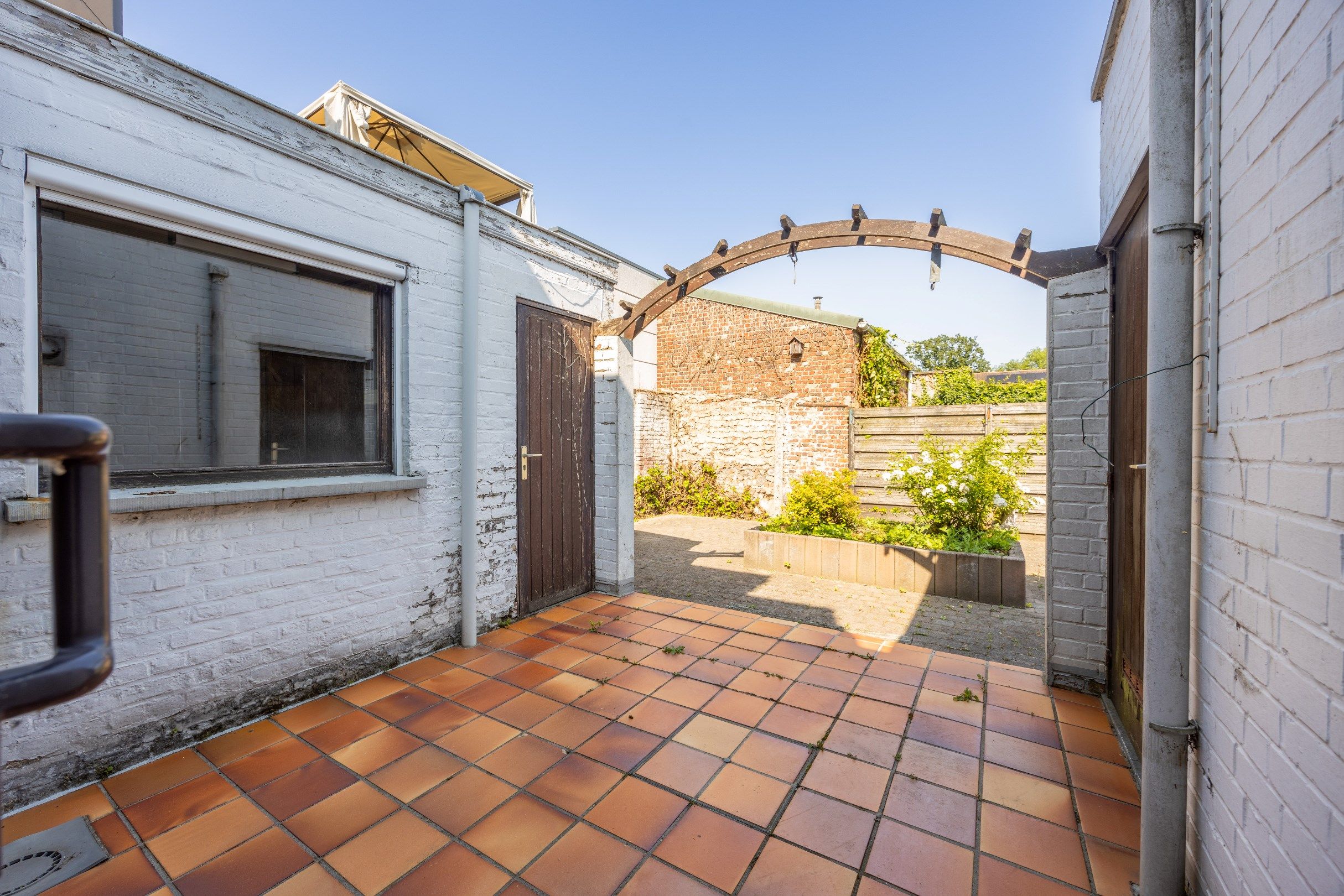 TE RENOVEREN WONING MET GARAGE foto 13