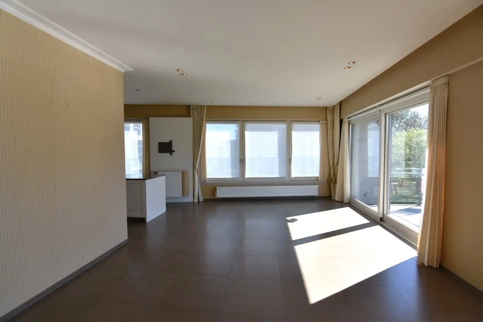 Luxe hoekappartement aan stadspark foto 3