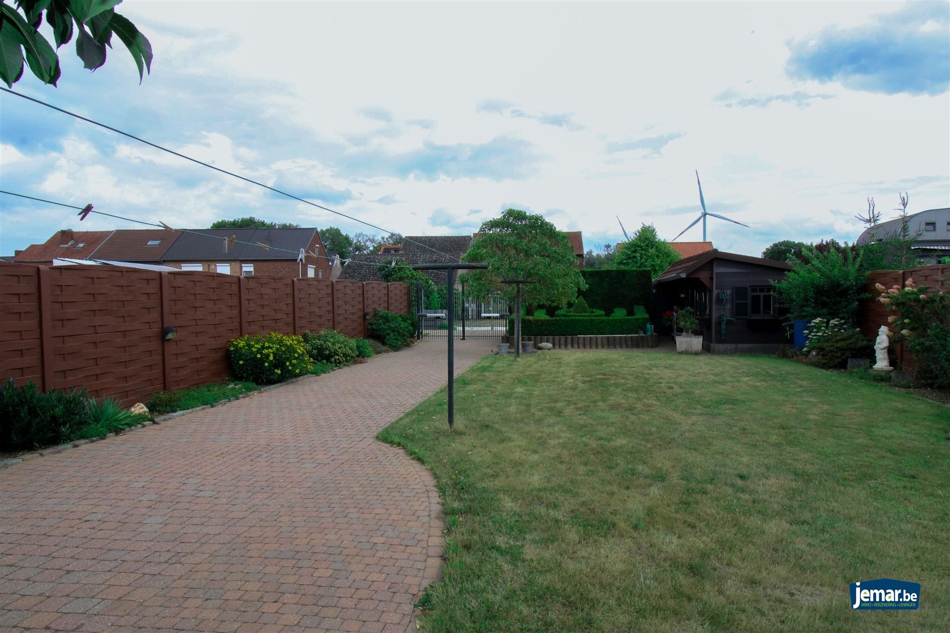 Instapklare en perfect onderhouden woning met 3 slaapkamers, 2 badkamers en een prachtige tuin van 6a74ca  in hartje Maasmechelen! foto 20