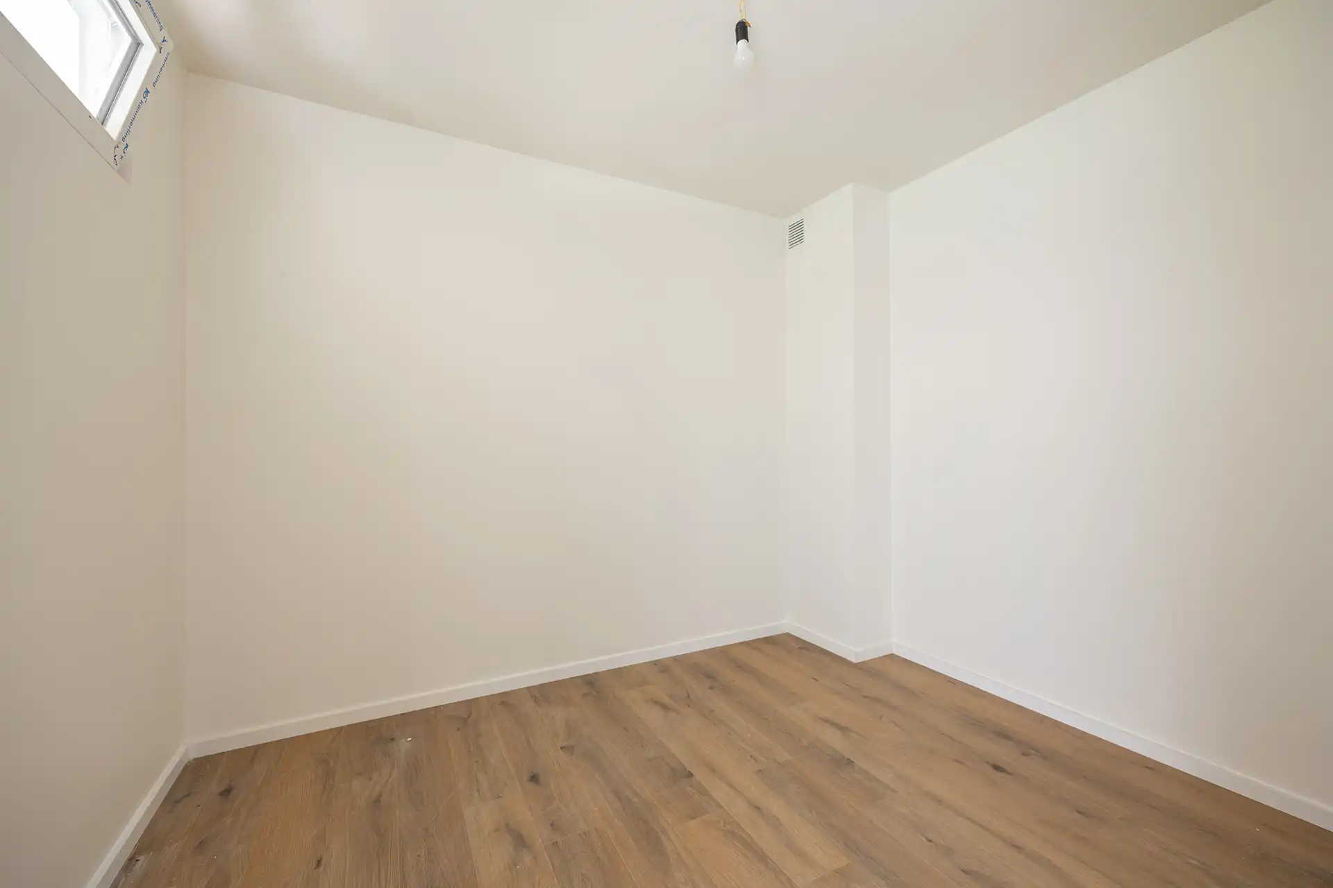 Lichtrijk gerenoveerd 2/3slpk-kamerappartement in Buizegem foto 7