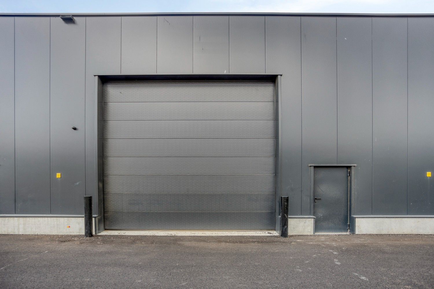 Nieuwbouwloods van 430 m² op toplocatie in Europark, Lanaken, te huur! foto 3