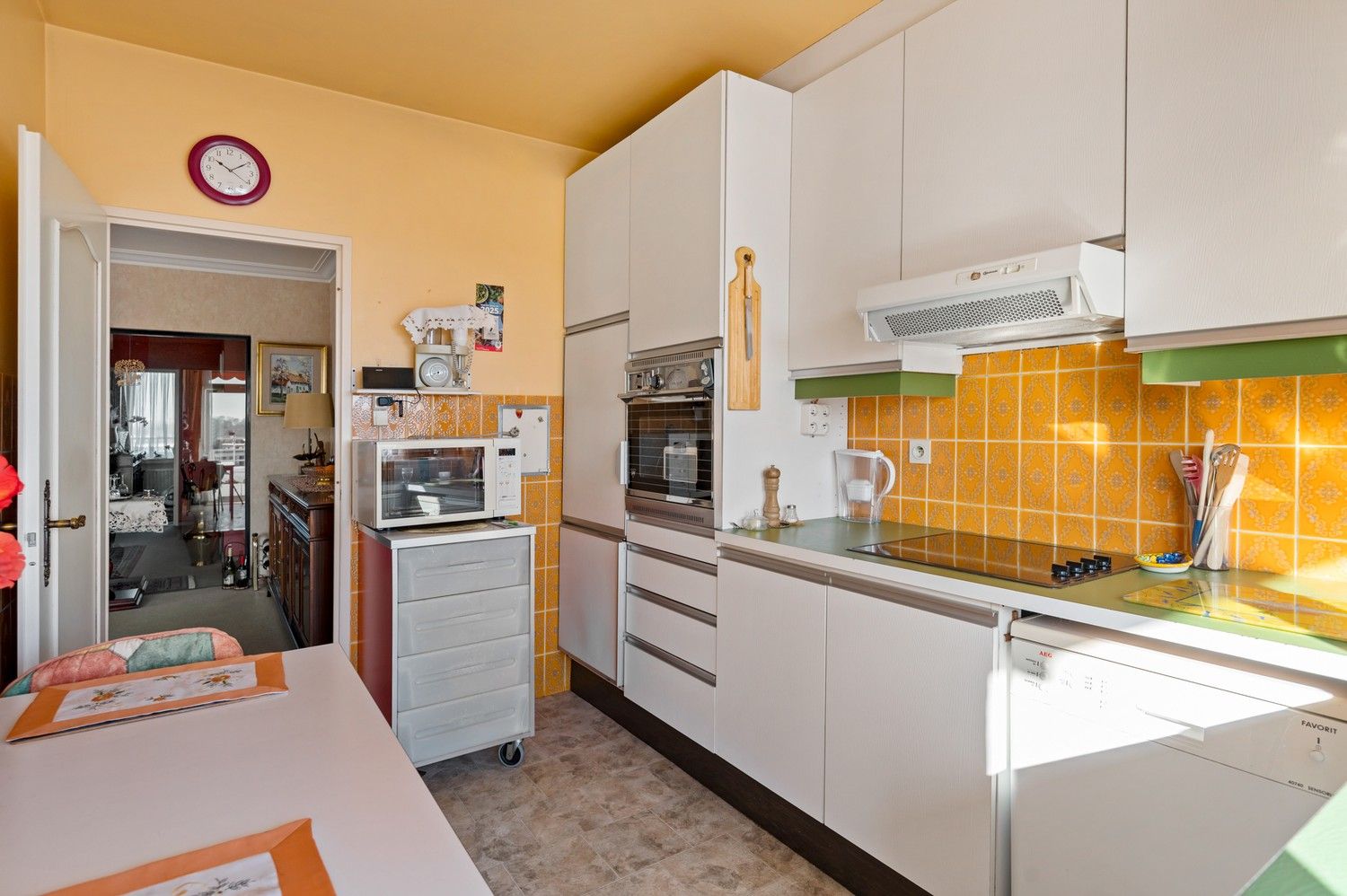 Perfect onderhouden investeringsappartement met 3 slaapkamers en 2 terrassen in Borgerhout! foto 10