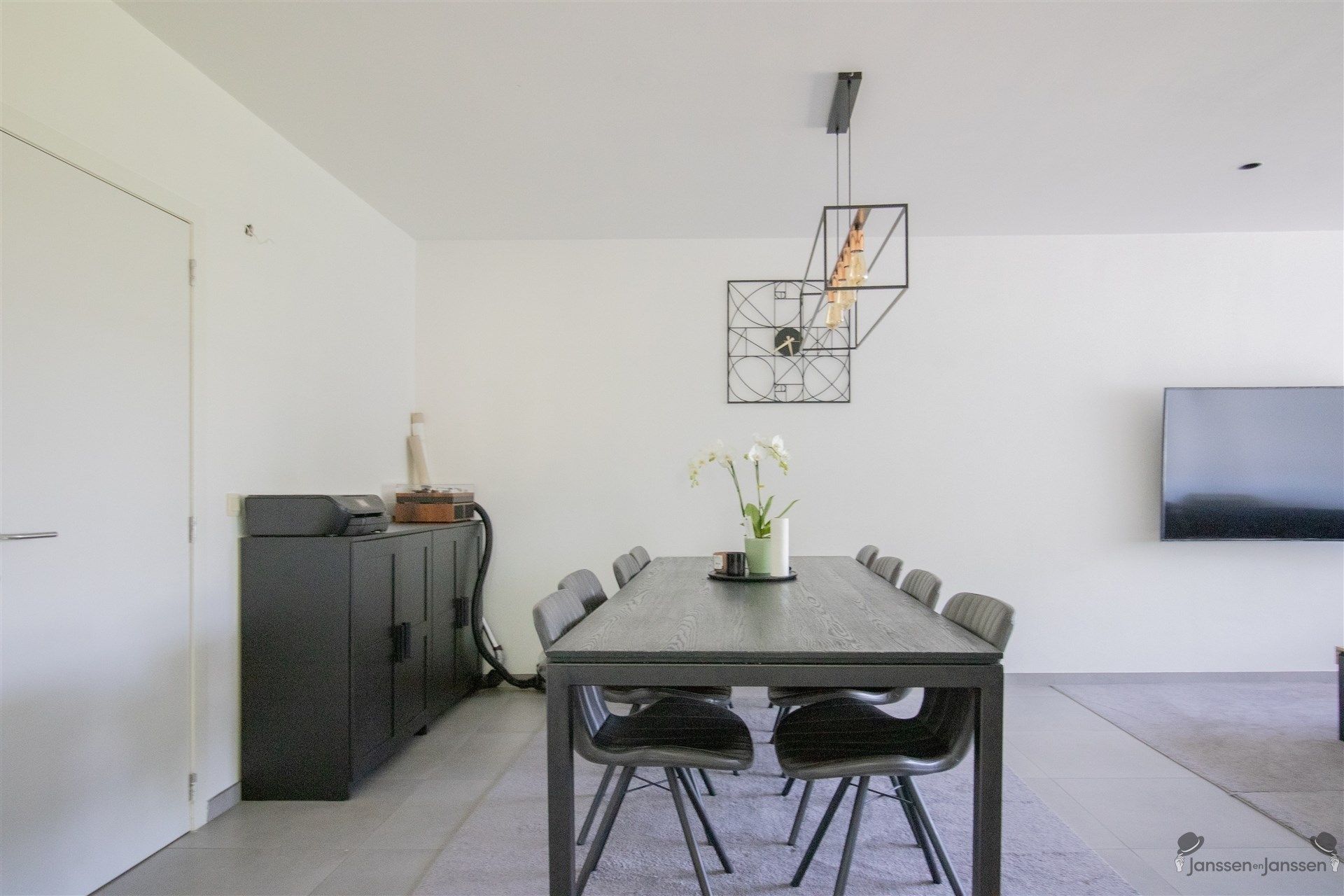 Appartement van 93m² met 2 slaapkamers,  gemeenschappelijk terras en privétuin. foto 4