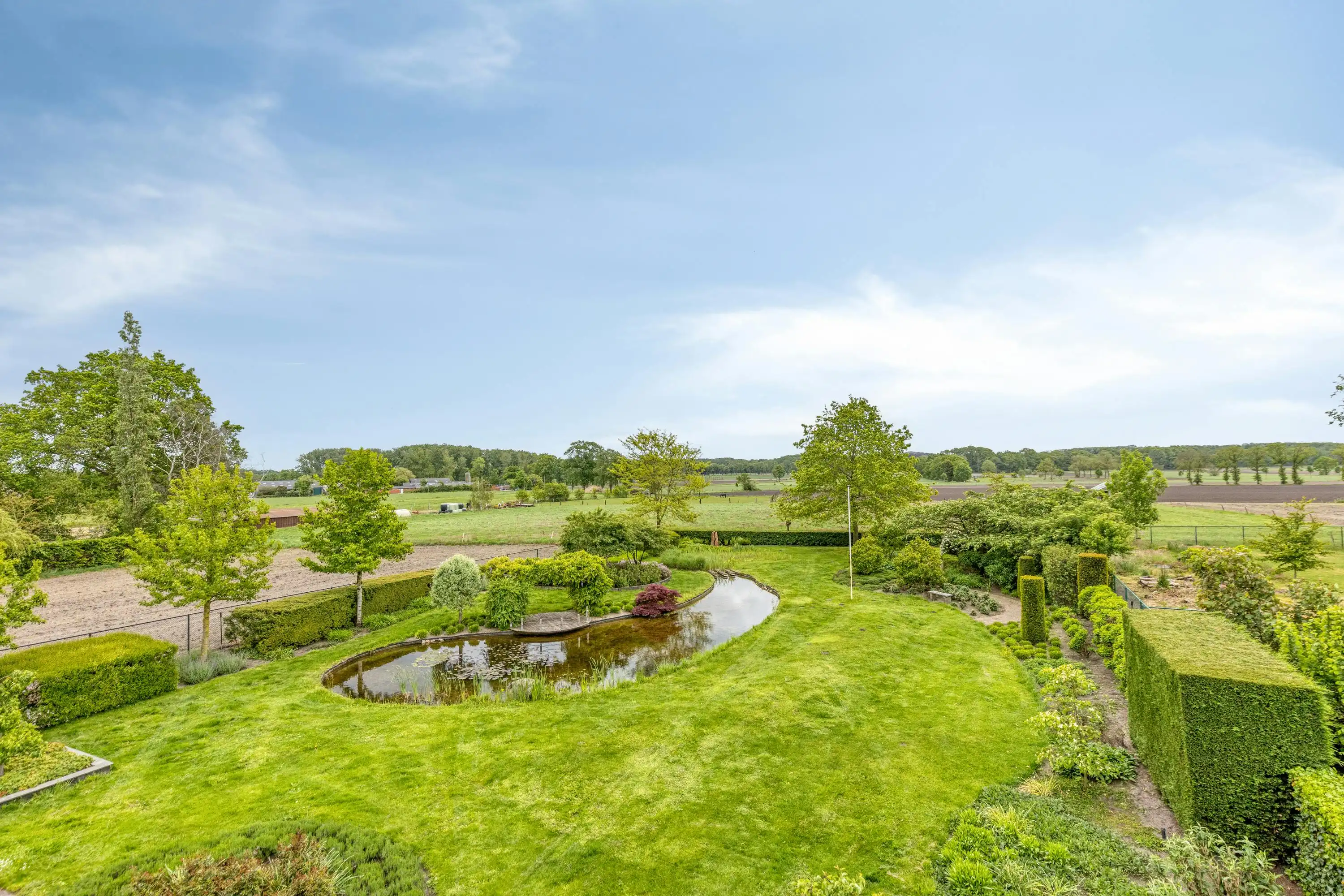 Grote villa met prachtige tuin te Essen te koop foto 26