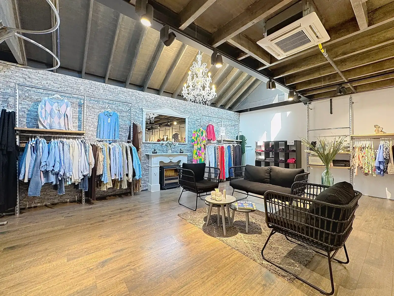 Commercieel gelegen handelspand op TOPligging te Sluis! foto 6