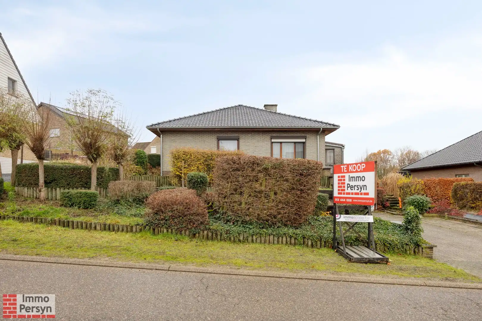 Hoofdfoto van de publicatie: Charmante open bebouwing met praktische indeling in een rustige omgeving