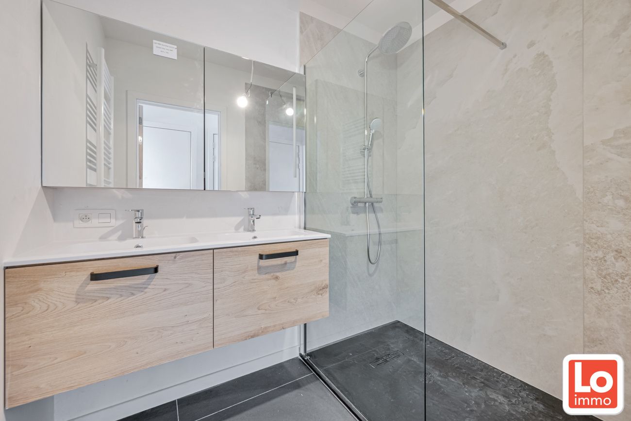 Prachtig ruim appartement (+/-110m²) met 2 slpk en ruim terras foto 11