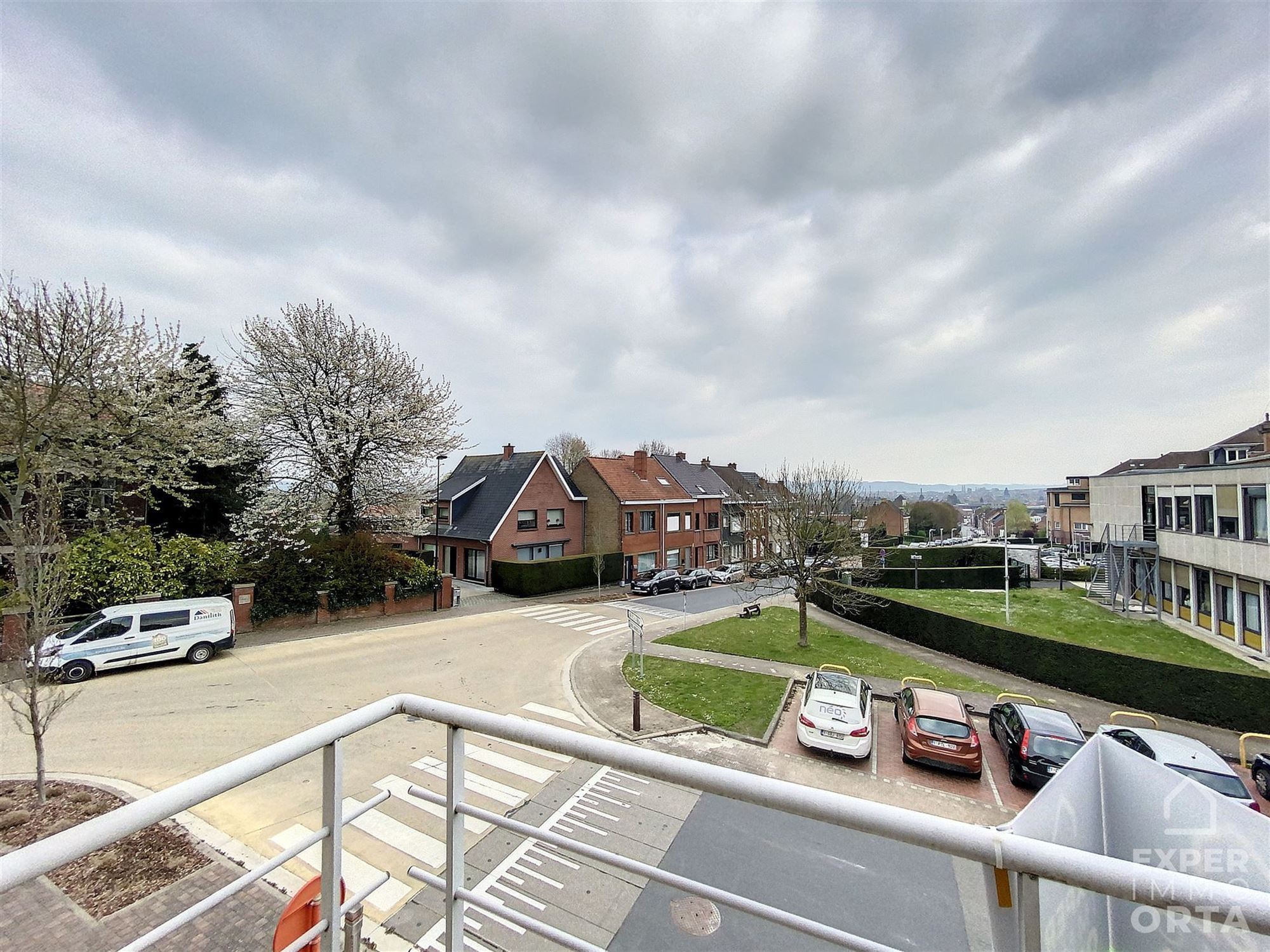 Uitstekend, energiezuinig appartement met twee slaapkamers, terras en garage. foto 9