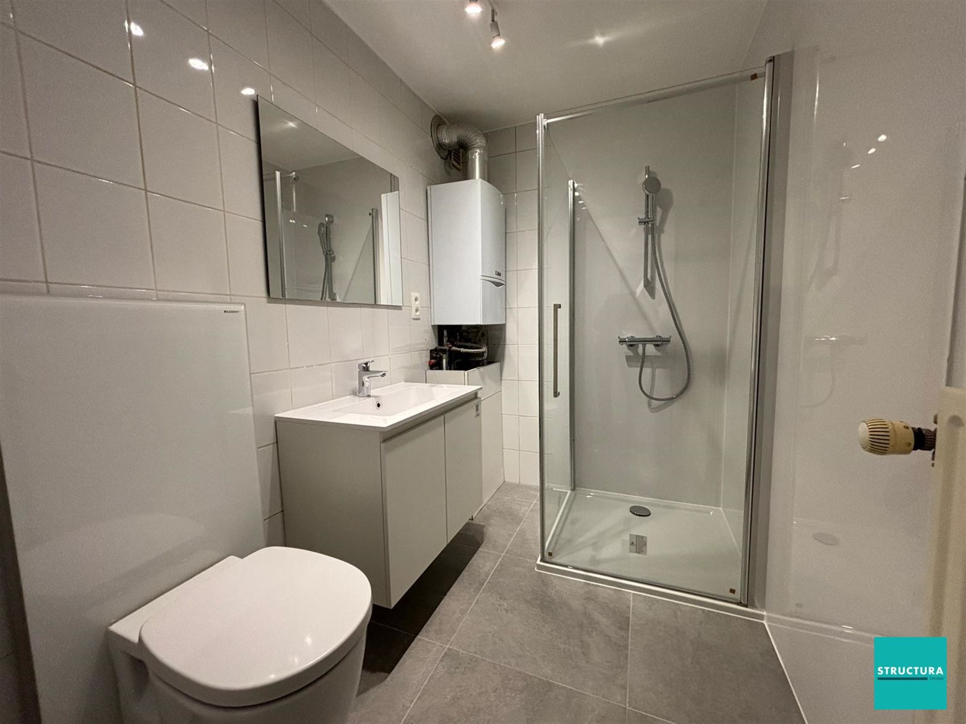 BEZOEKEN VOLZET: Appartement vlakbij het centrum en al haar faciliteiten! foto 7