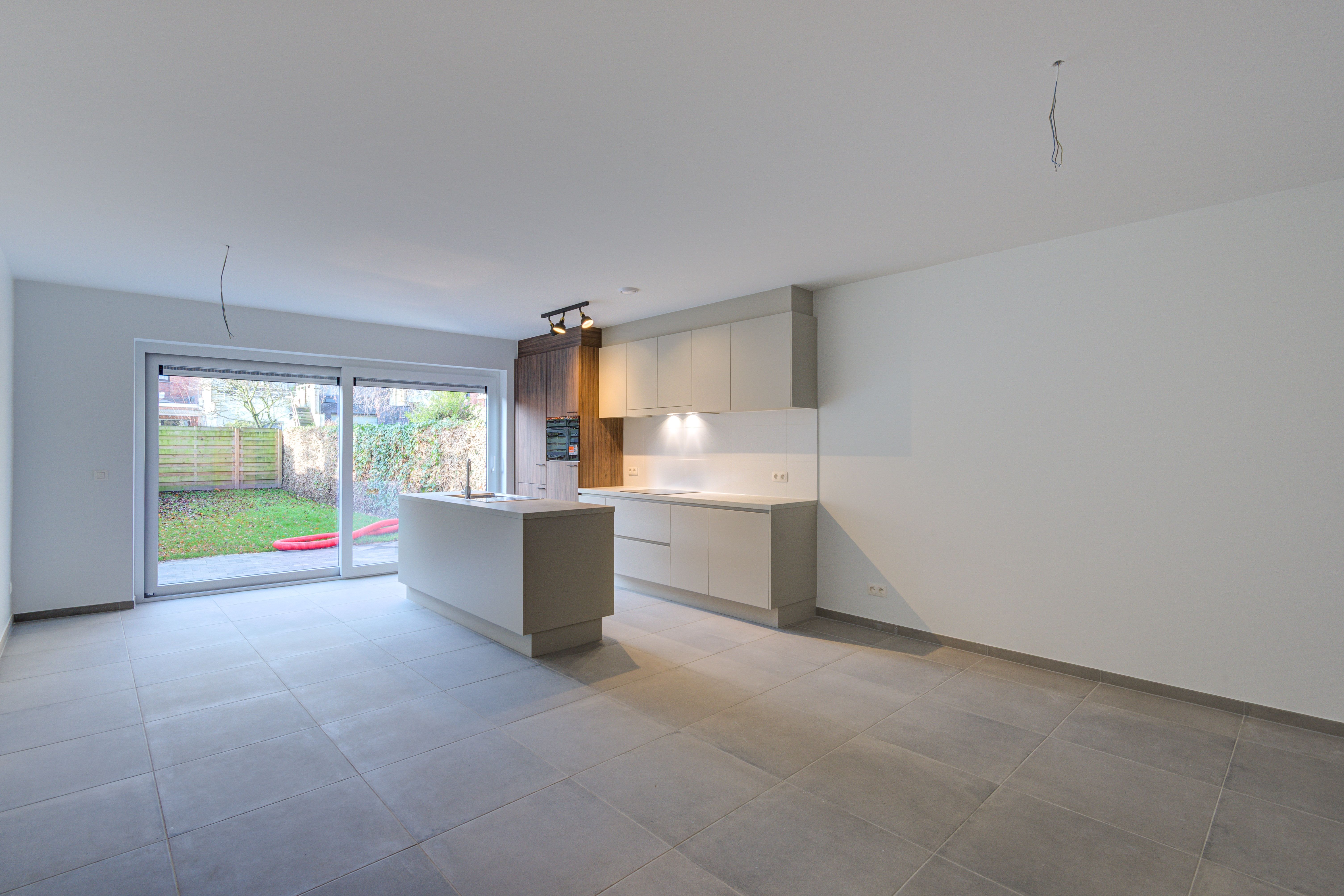 Ruime instapklare eengezinswoning zoekt toffe huurders foto 2