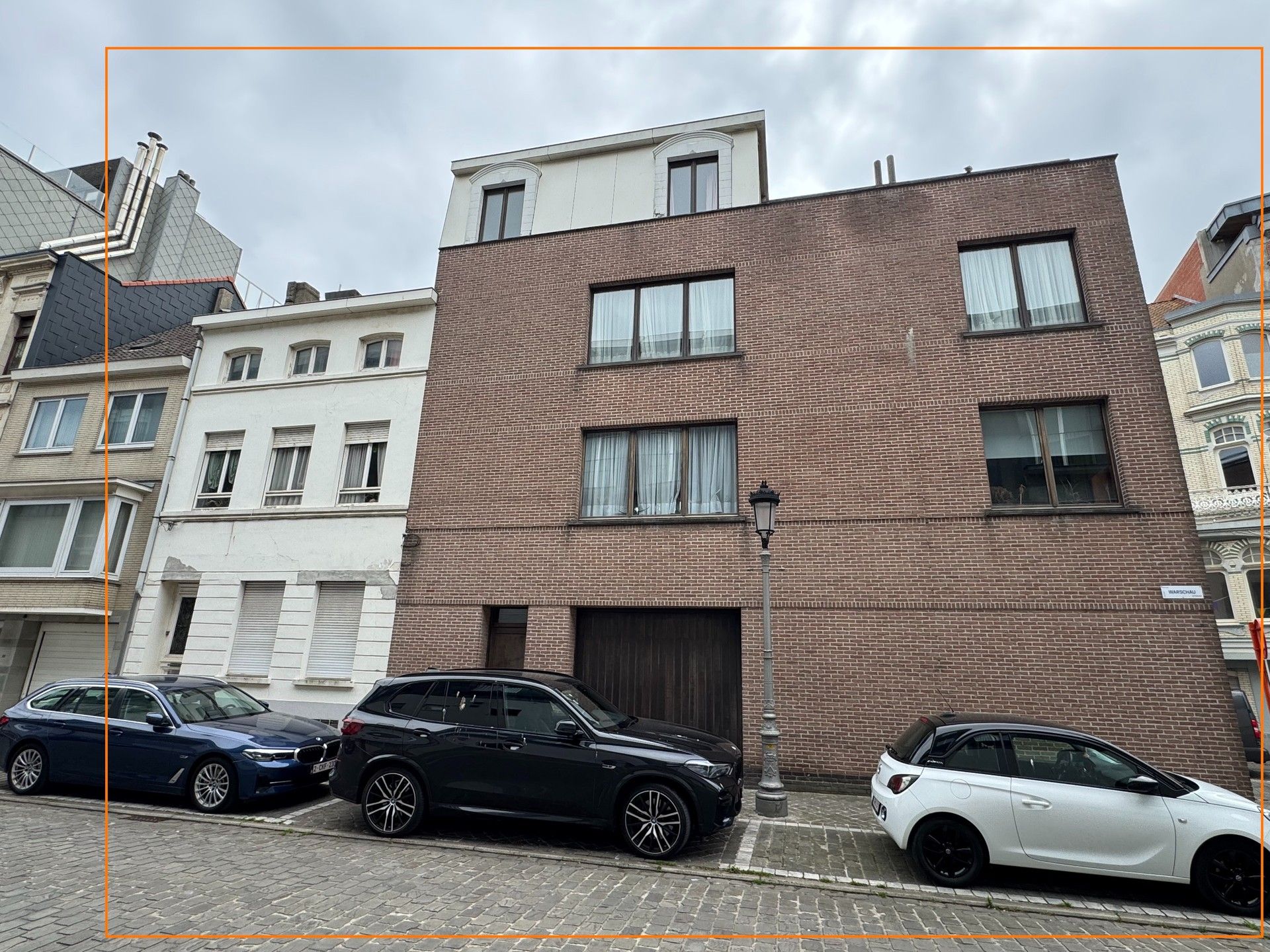 Te renoveren twee woonst te koop gelegen te Oostende. foto 2