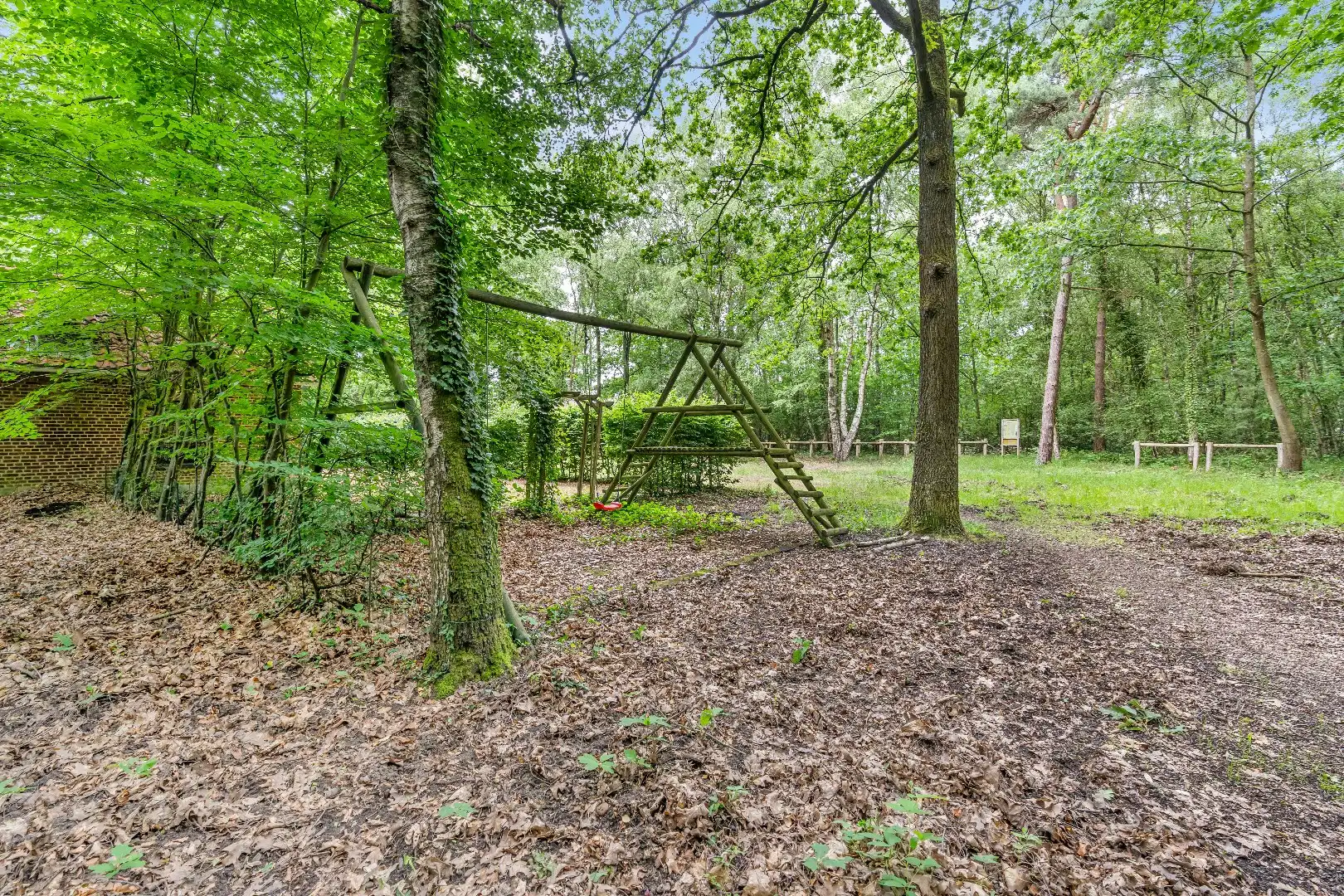 Authentiek horecapandje ideaal voor een healthy coffee-, lifestyle- en natuurconcept in het Dilserbos-Sparrendal. foto 35