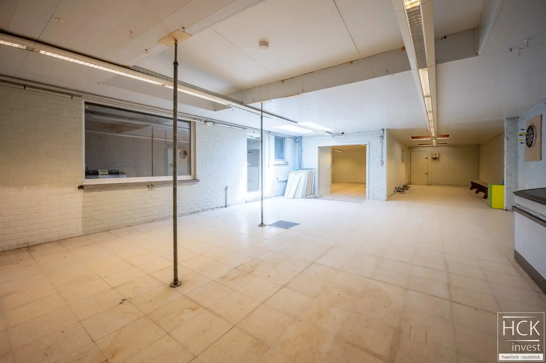 DEINZE - Ultra ruime woning met talrijke mogelijkheden, langsheen de Leie. foto 10