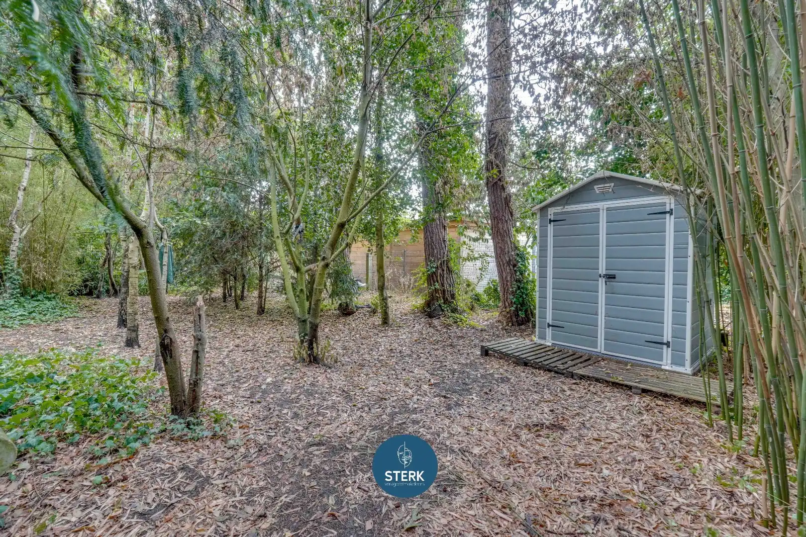 SFEERVOLLE VAKANTIEWONING INCL. INBOEDEL EN RUIME TUIN OP SONNEVIJVER !  foto 21
