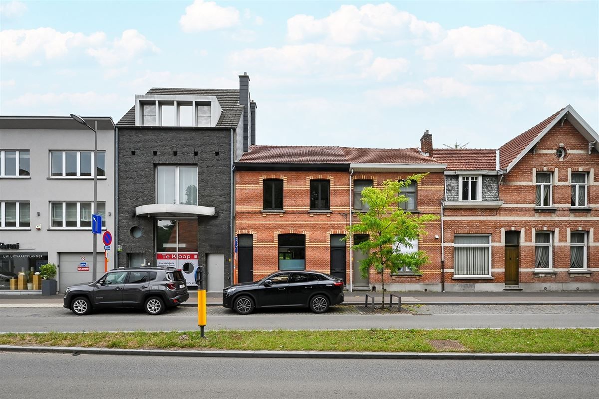 Gerenoveerde woning met leuke authentieke elementen foto 24