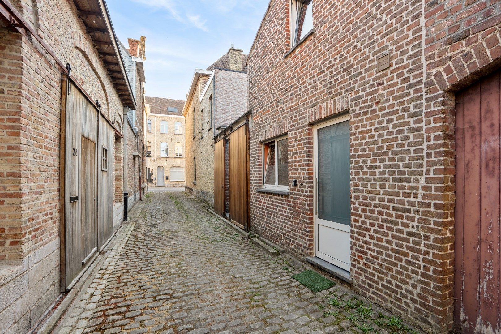Unieke herenwoning momenteel uitgebaat als B&B en vakantiewoning  foto 27