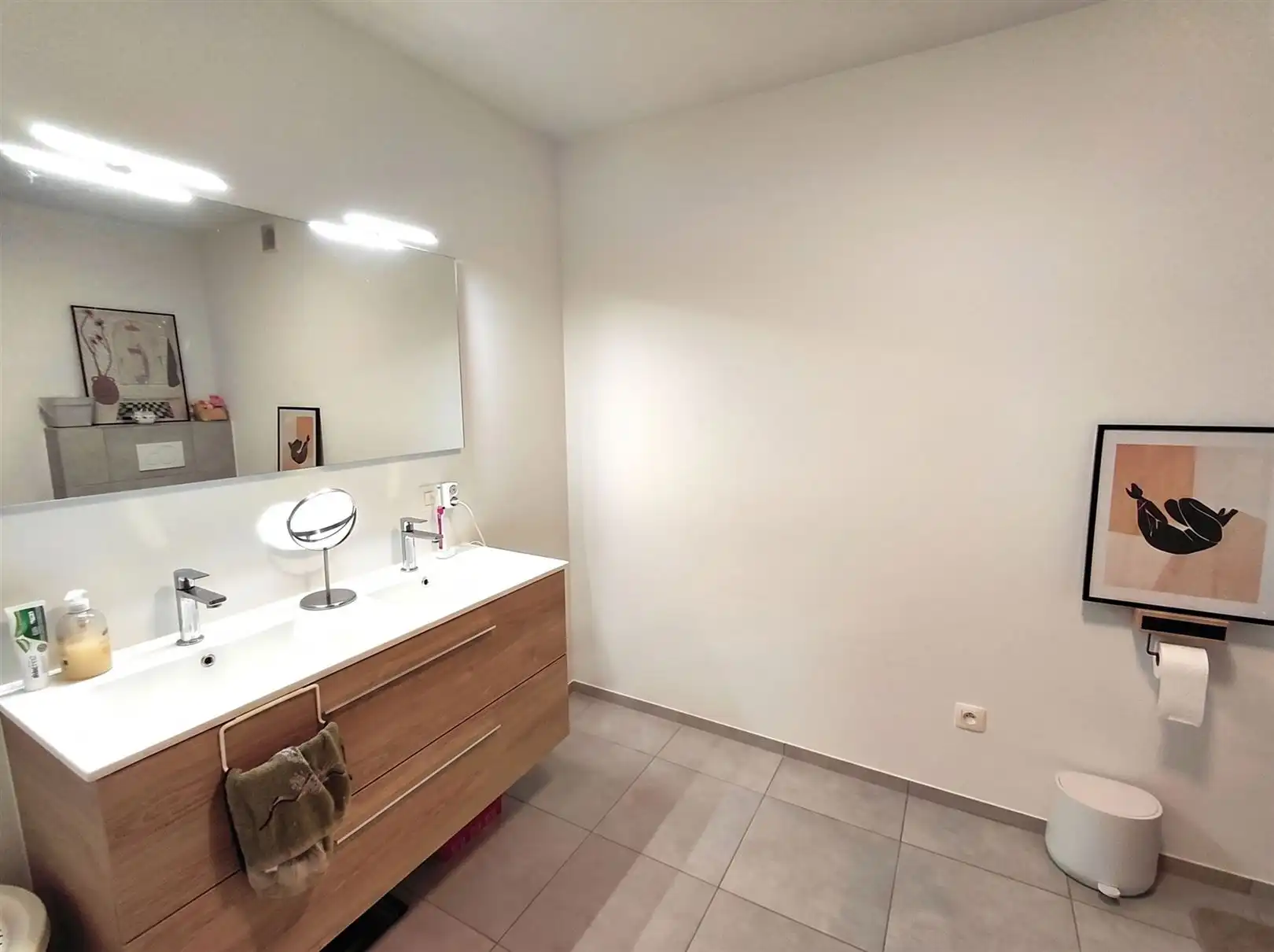 TE HUUR: Recent appartement met 1 slaapkamer te Beverlo! foto 8