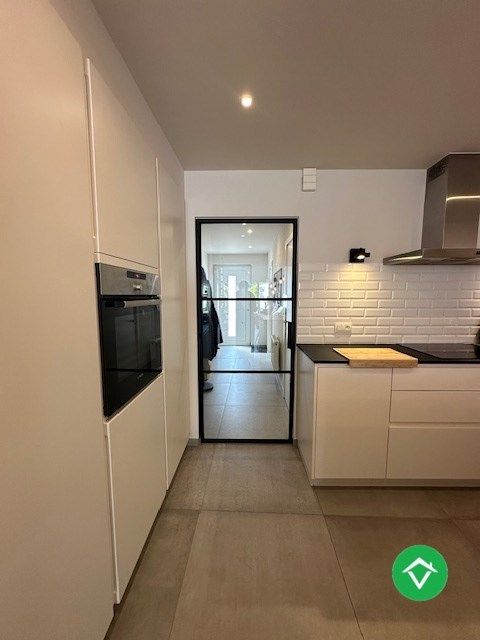 Instapklare woning met 2 slaapkamers en tuin te Eernegem foto 12