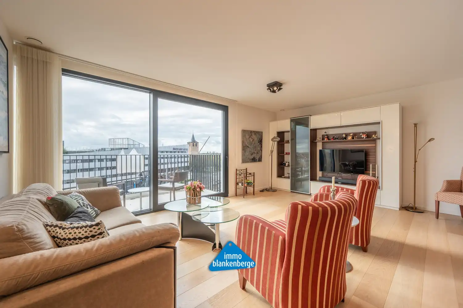 Exclusief Duplexappartement (240m²) met Drie Ruime Terrassen foto 10