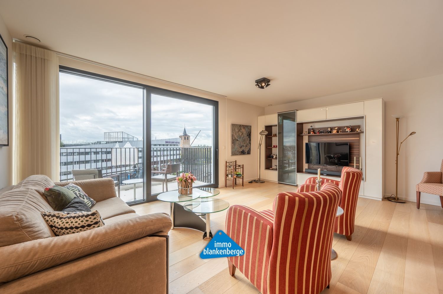 Exclusief Duplexappartement met Drie Ruime Terrassen foto 10