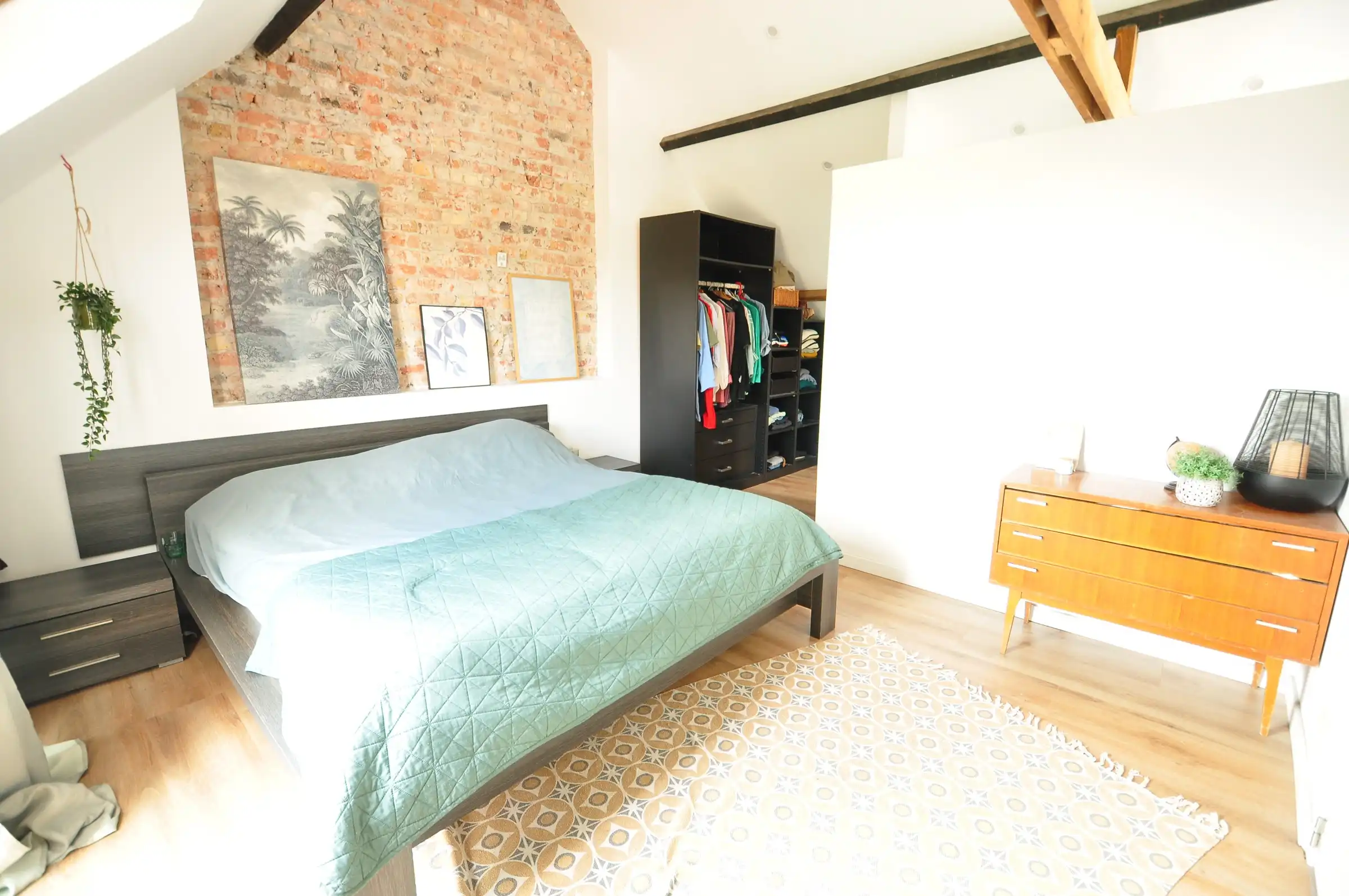 Goed gelegen woning met grote zonnige tuin foto 4
