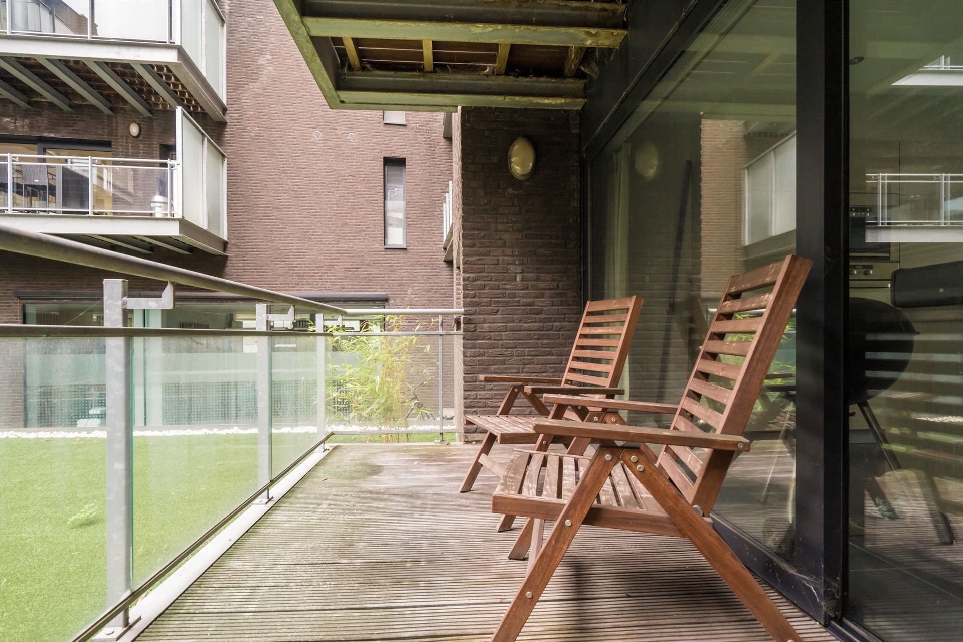 Modern 2-slaapkamerappartement met zonnig terras in hartje Mechelen foto 8