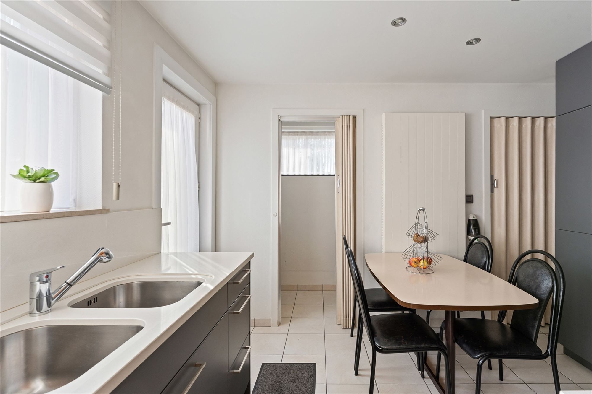 GOED ONDERHOUDEN WONING MET 3 SLAAPKAMERS OP EEN ZONNING GEORIËNTEERD PERCEEL TE PAAL foto 12