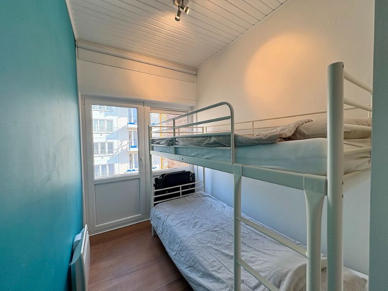 Zuidgericht, gerenoveerd appartement vlak aan zee – op de vijfde verdieping! foto 4