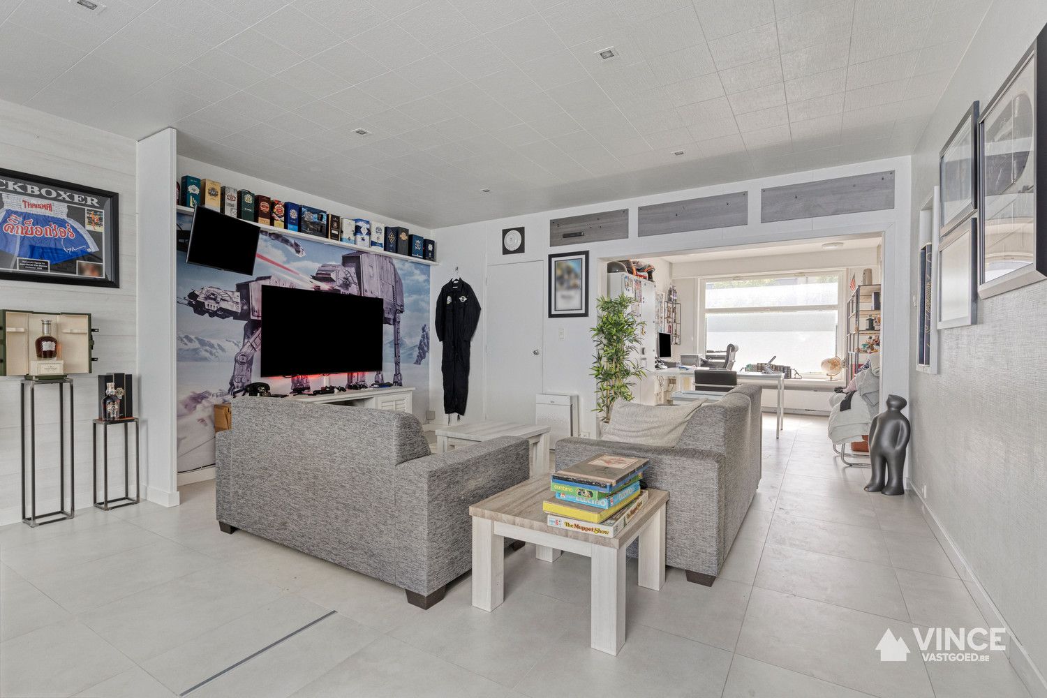 Woning met ruim magazijn foto 10