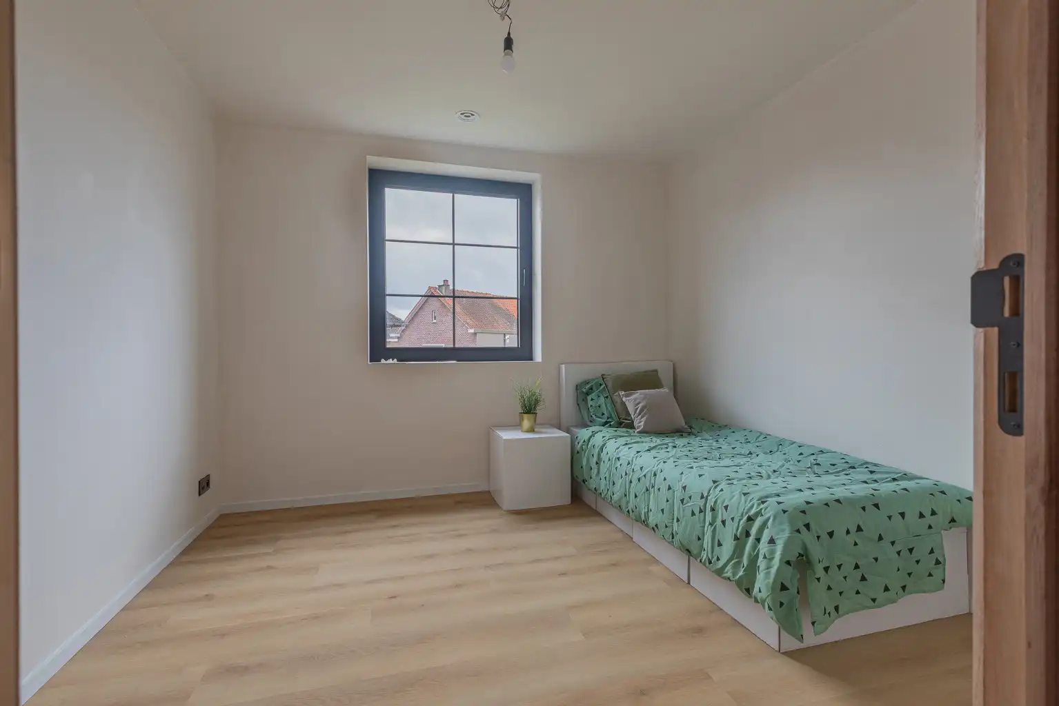 Nieuwbouw woning met 4 slaapkamers! foto 11