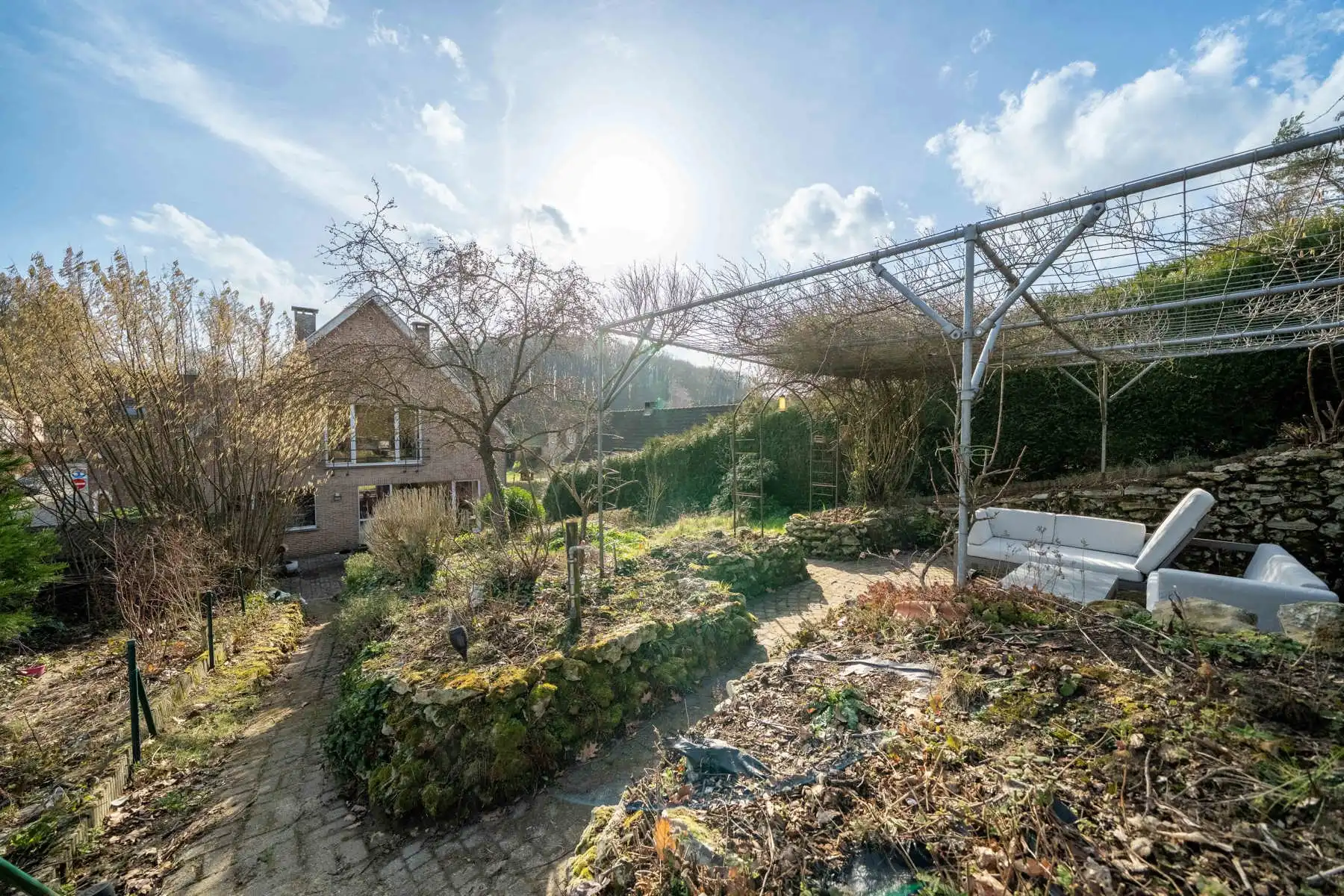 Ruime villa met potentieel. foto 22