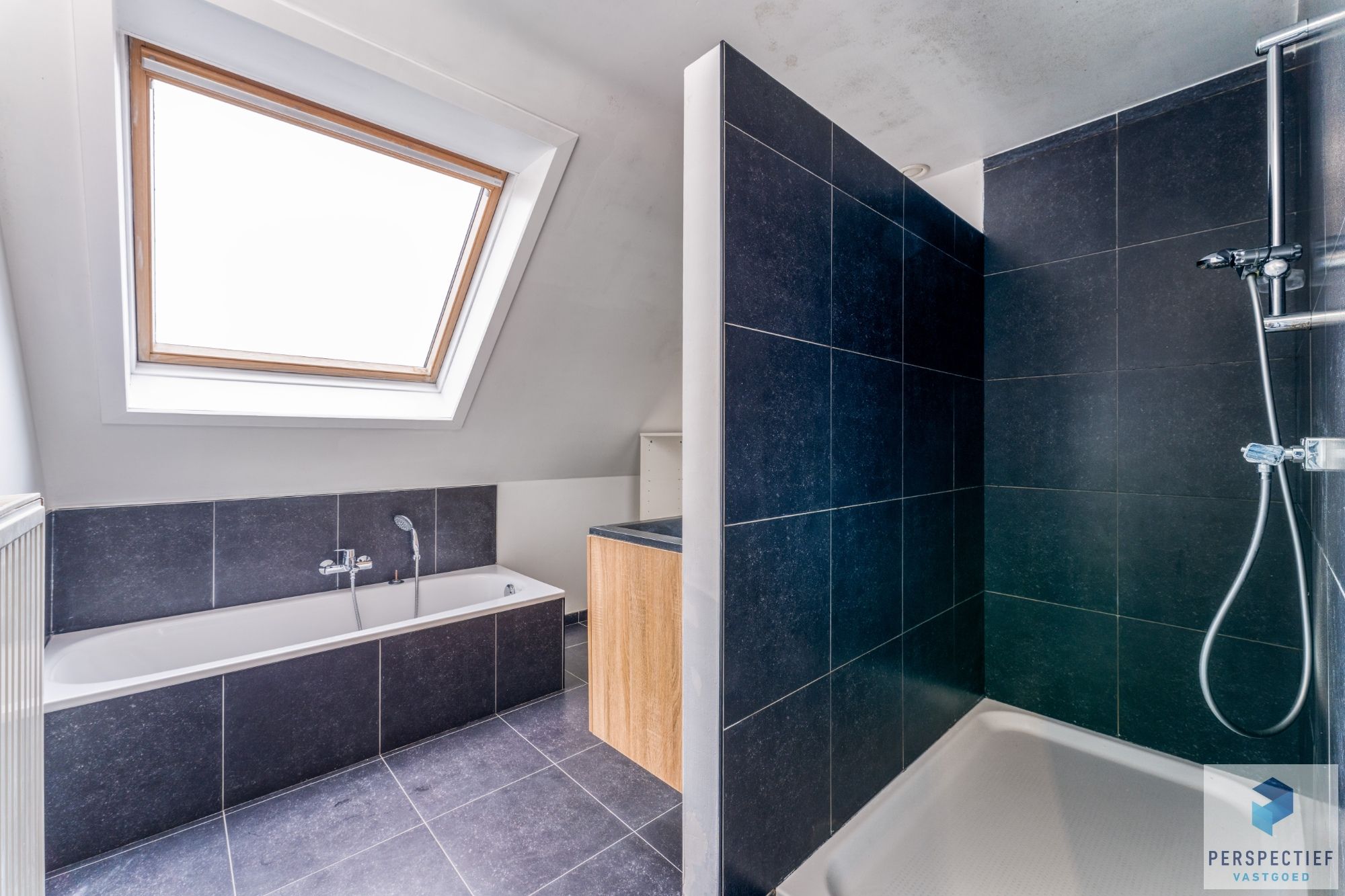 VERRASSEND RUIME en ENERGIEZUINIGE WONING met ZONGERICHTE TUIN foto 12